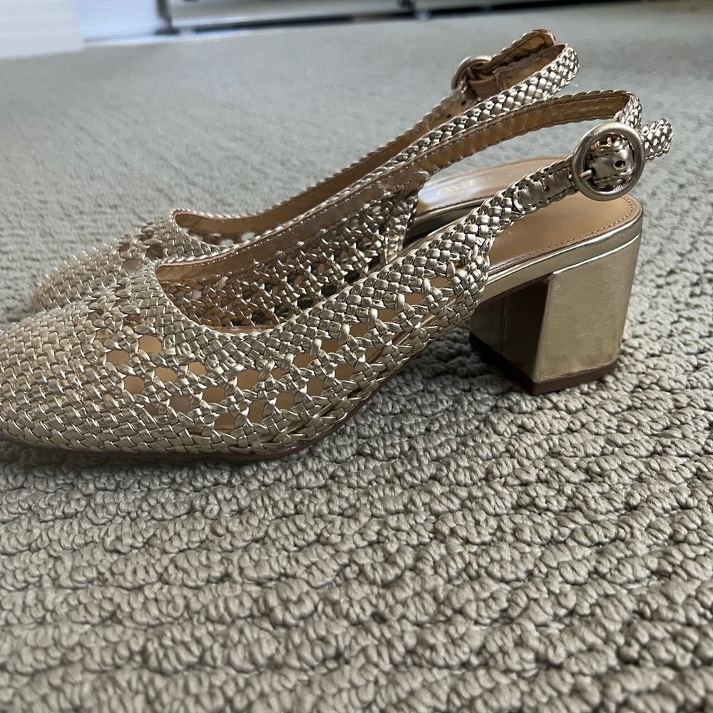 JCrew Gold Woven slingback heels - Picture 3 of 3